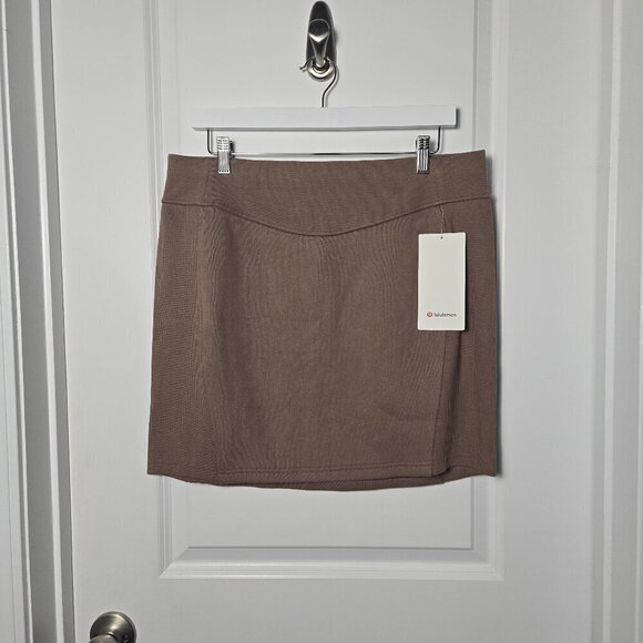 NWT Lululemon Scuba High-Rise Mini Skirt - XL Taupetastic - Picture 3 of 7